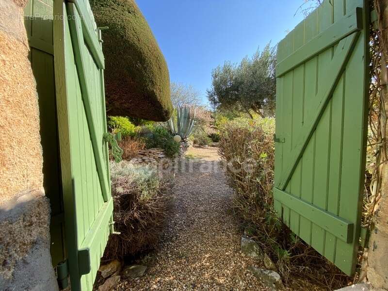 Maison à SAINT-MAXIMIN