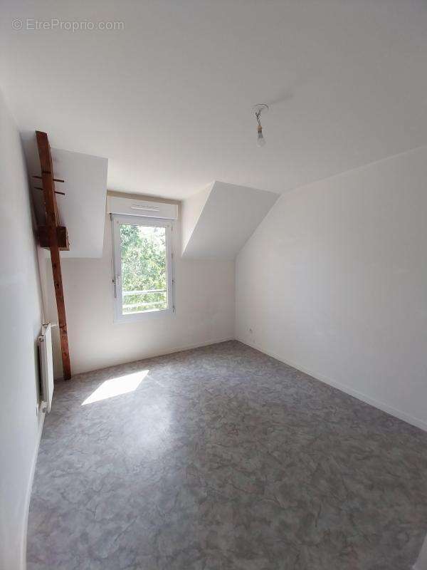 Beau t4 avec balcon - photo 13