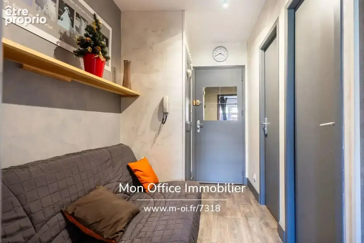 Référence : 7318-MTE - Studio rénové - Plan d'eau - balcon - photo 4