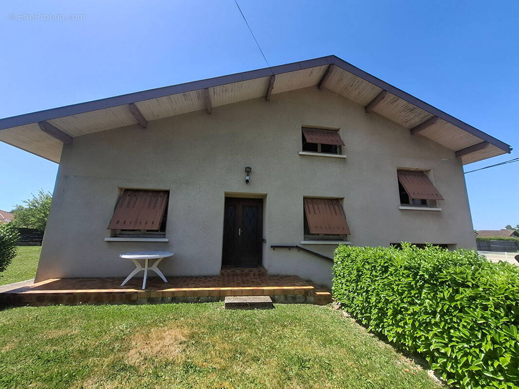 Maison à VIRIAT