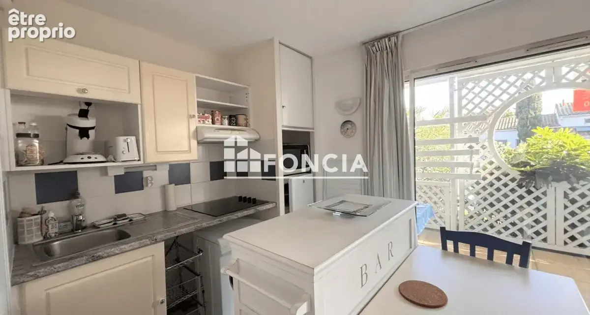 Charmant appartement, idéalement situé à quelques pas de la plage SUD de FOURAS - photo 3