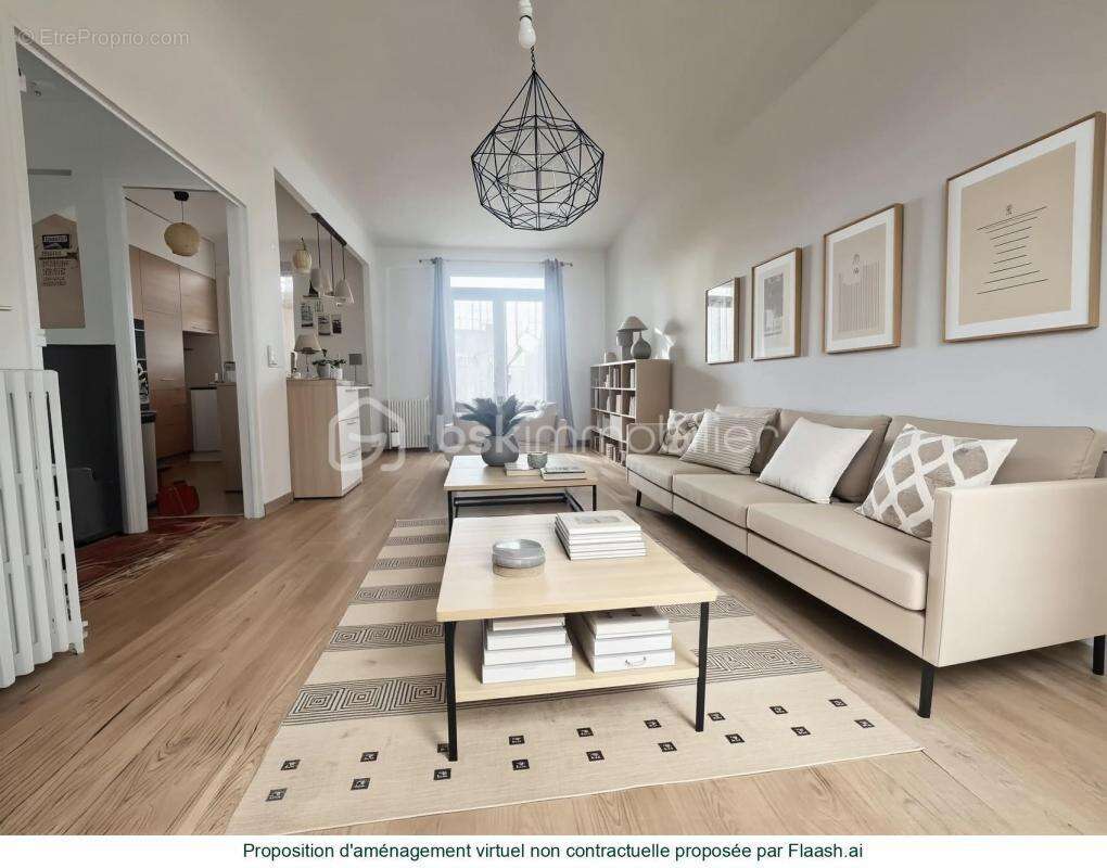 Maison à SAINTE-GENEVIEVE-DES-BOIS