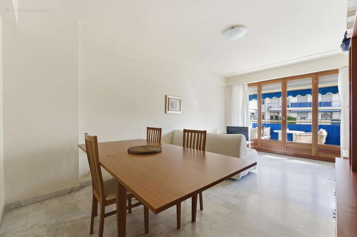 Appartement à BEAULIEU-SUR-MER
