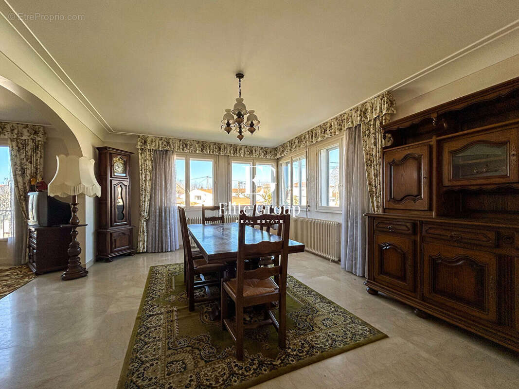 Maison à PORT-DES-BARQUES