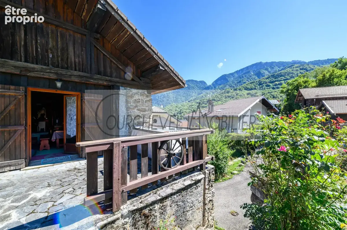 Chalet à proximité de Doucy et des 3 Vallées – Un potentiel exceptionnel - photo 4