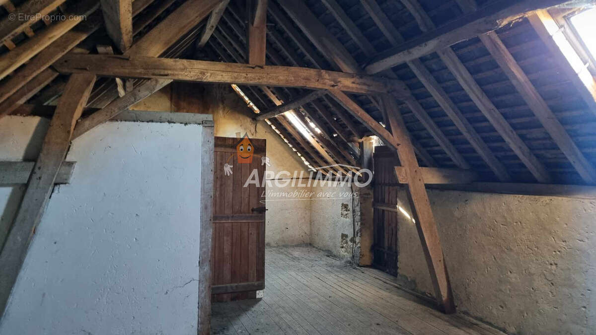 Maison à SAINT-CALAIS