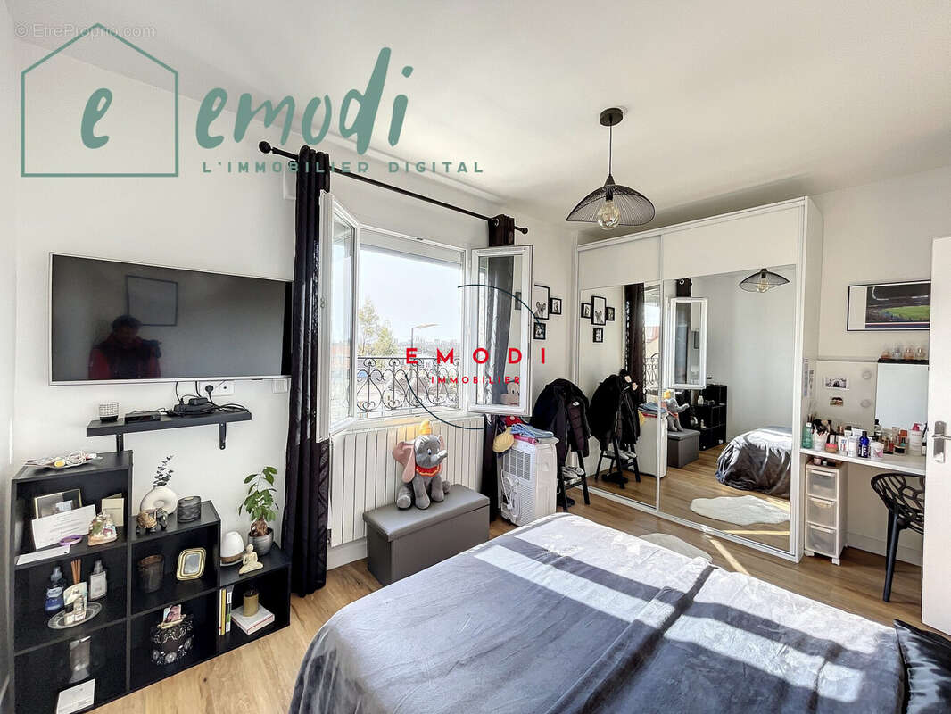 Maison à SAINT-MAUR-DES-FOSSES