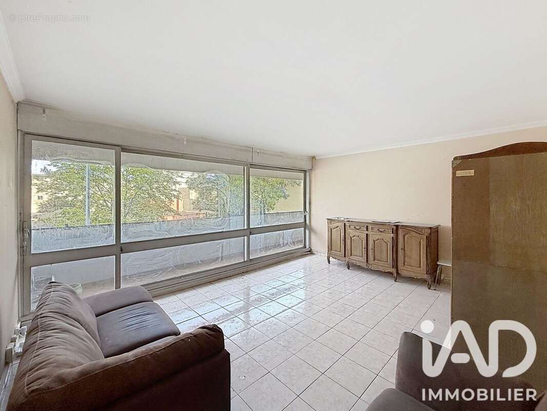 Appartement 72 m² à Sarcelles  - photo 2