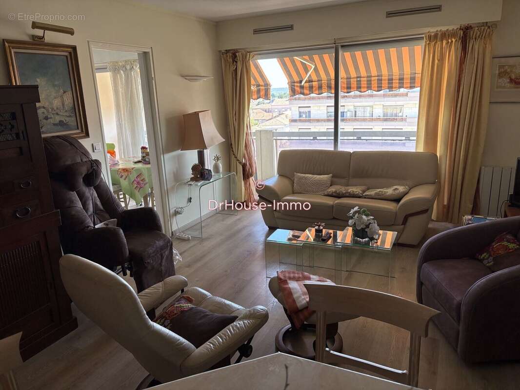 Appartement 76 m² à Ales  - photo 5