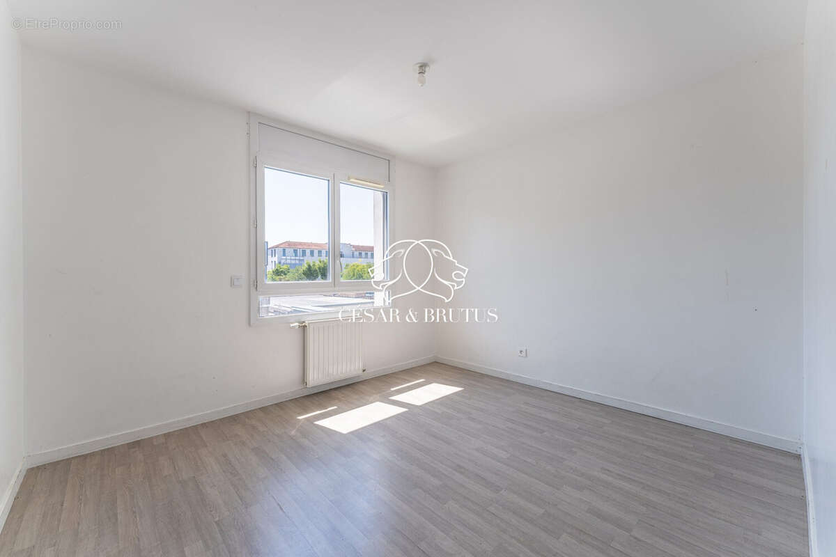 Appartement 78 m² à Villeurbanne  - photo 7