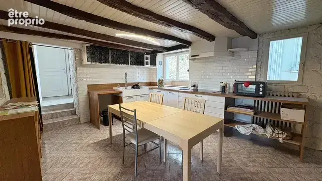 EXCLUSIF - NIORT maison T5 avec garage et jardin. - photo 4