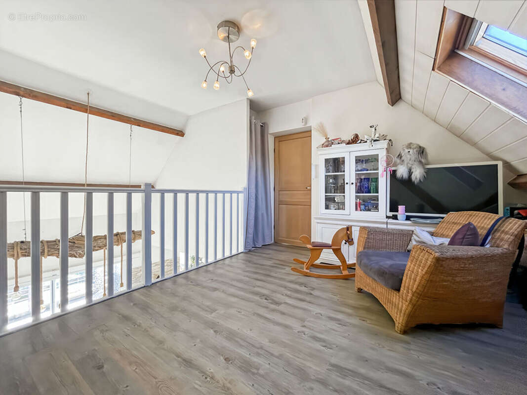 Maison à LINAS