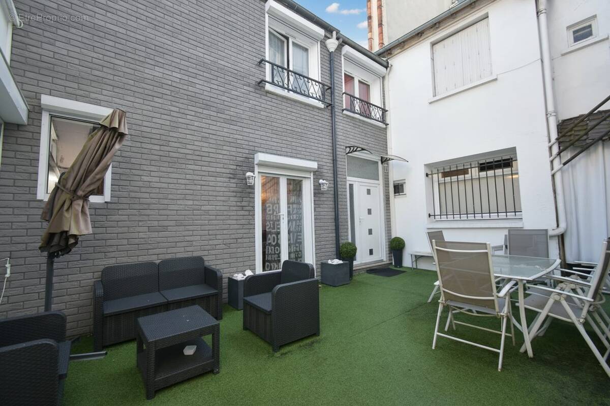 Maison à ASNIERES-SUR-SEINE