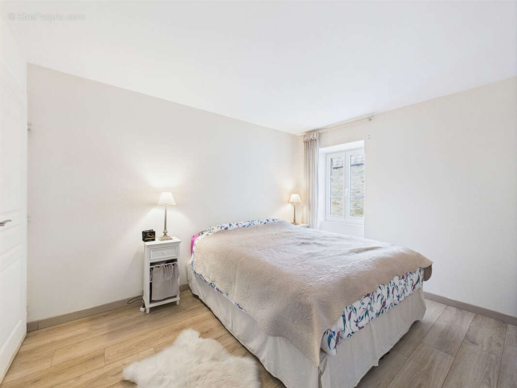 Maison à CLEON-D'ANDRAN