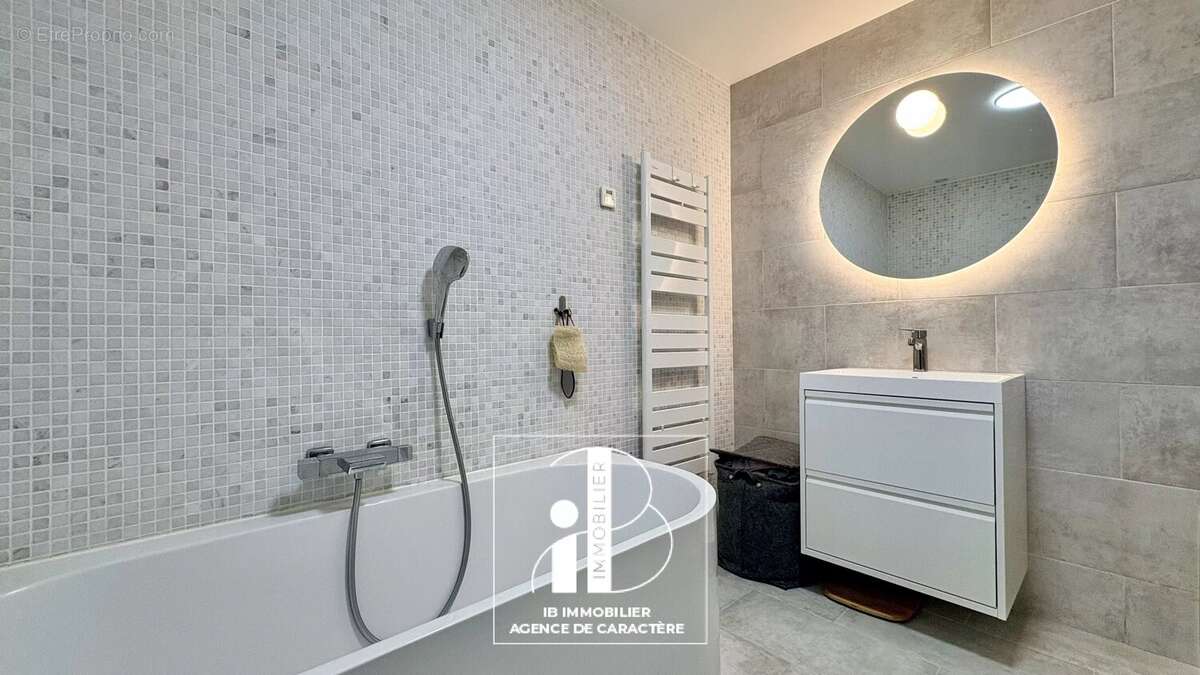 Appartement à FONTAINEBLEAU