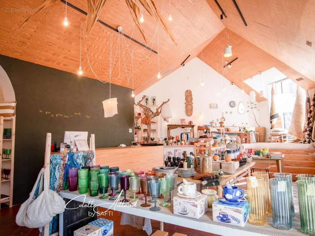 Photo 8 - Commerce à MARSEILLE-6E