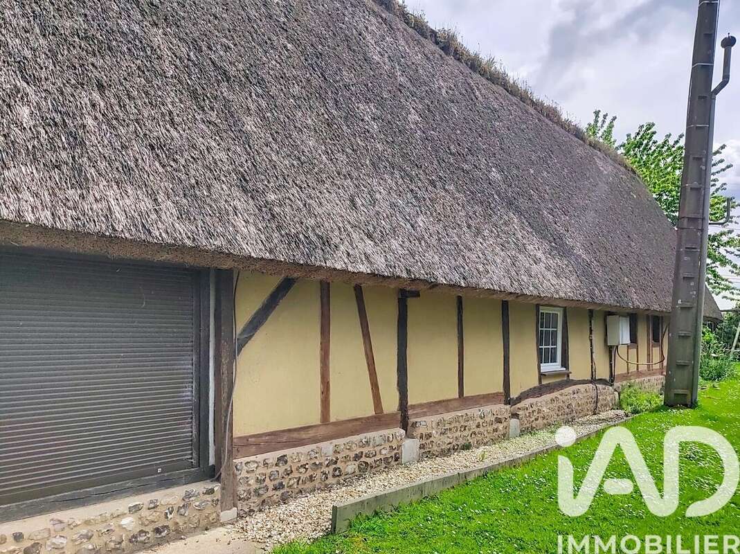 Maison 97 m² à Etreville  - photo 4