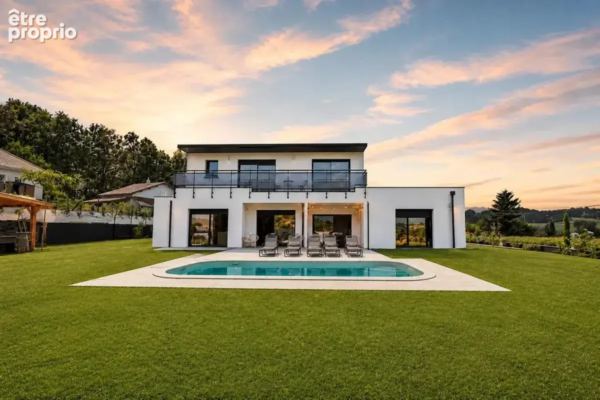 Maison de 8 pièces de 210 m² à Orthez - photo 2