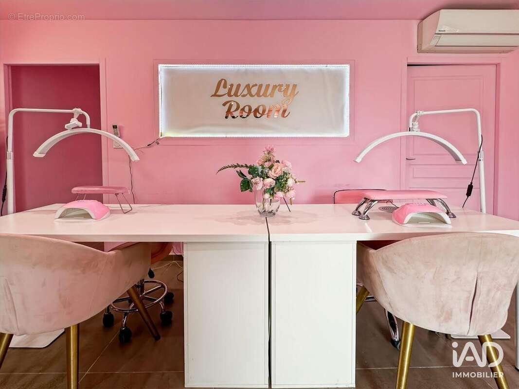 Photo 4 - Commerce à SAINT-MARTIN-DE-CRAU