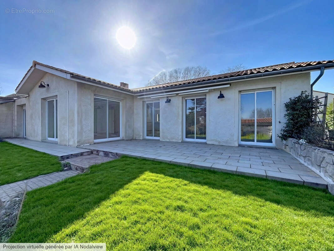 Maison à BLANQUEFORT