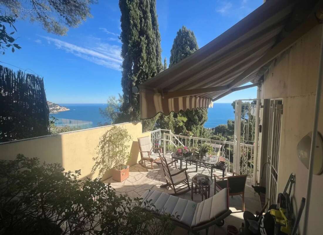 Appartement à EZE