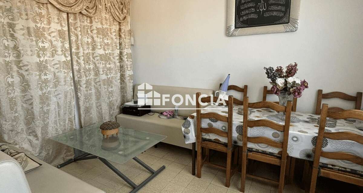 Appartement à SORGUES