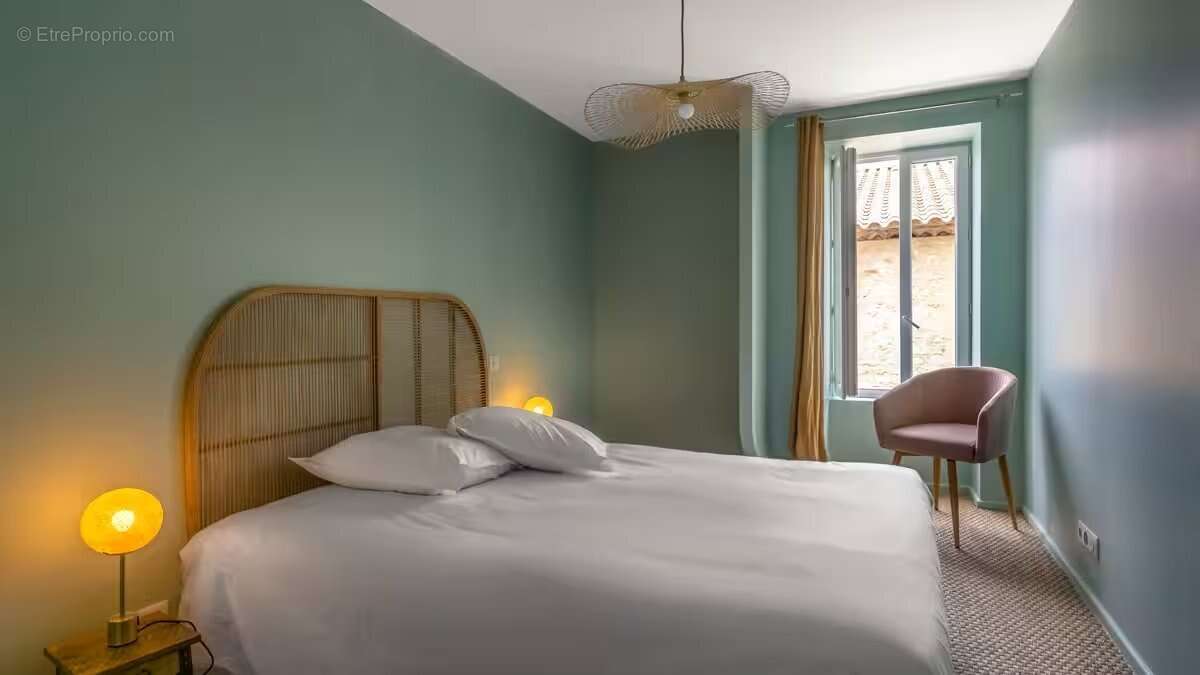 A Peyriac de mer,  maison + appartement, vue étangs. - photo 15