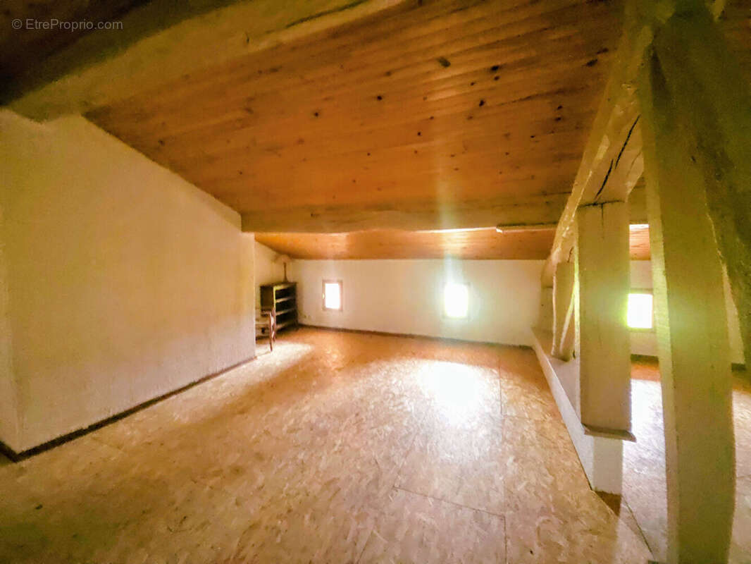 Maison Saint Rustice 5 pièces, 5 chambres. - photo 20