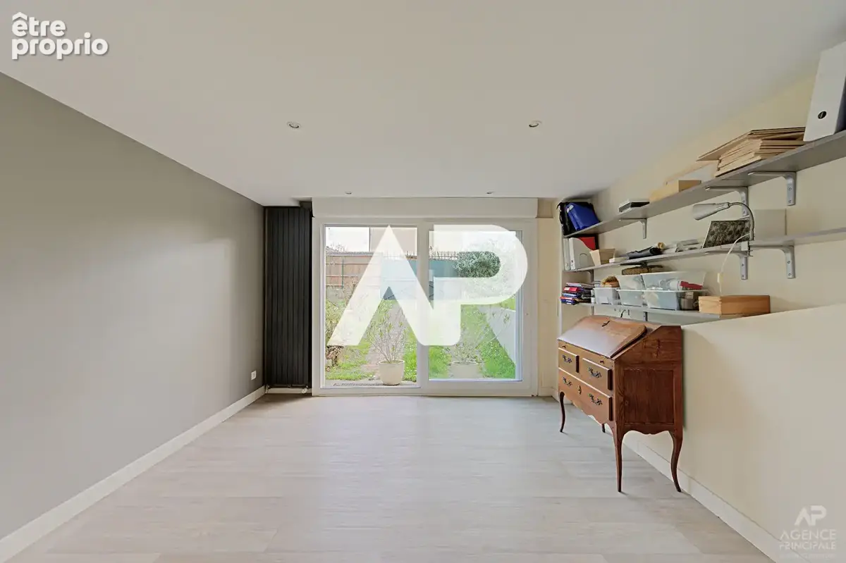 Maison Rueil-Malmaison 7 pièce(s) 133 m² - photo 14