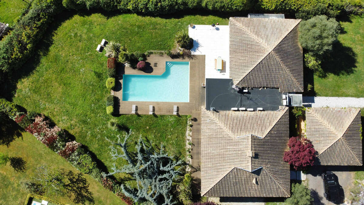 Maison à CARIGNAN-DE-BORDEAUX