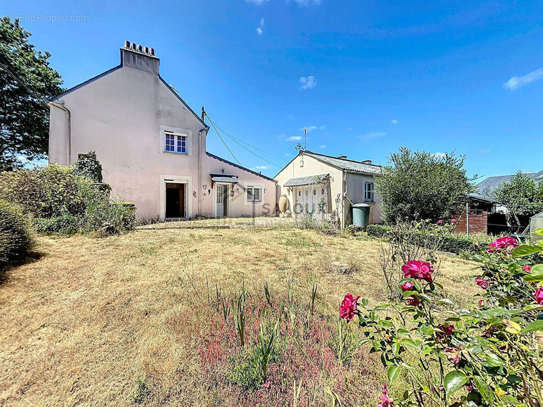 Maison à PEAULE