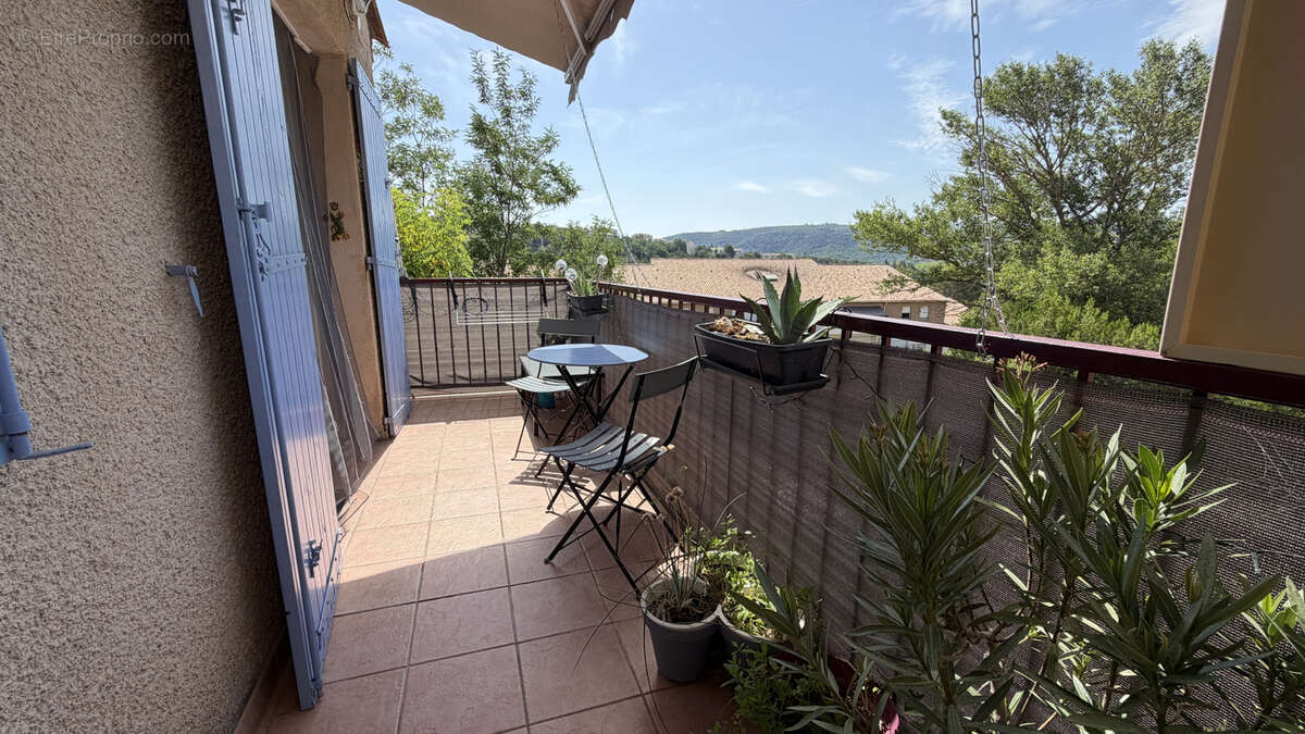 Appartement à GREOUX-LES-BAINS