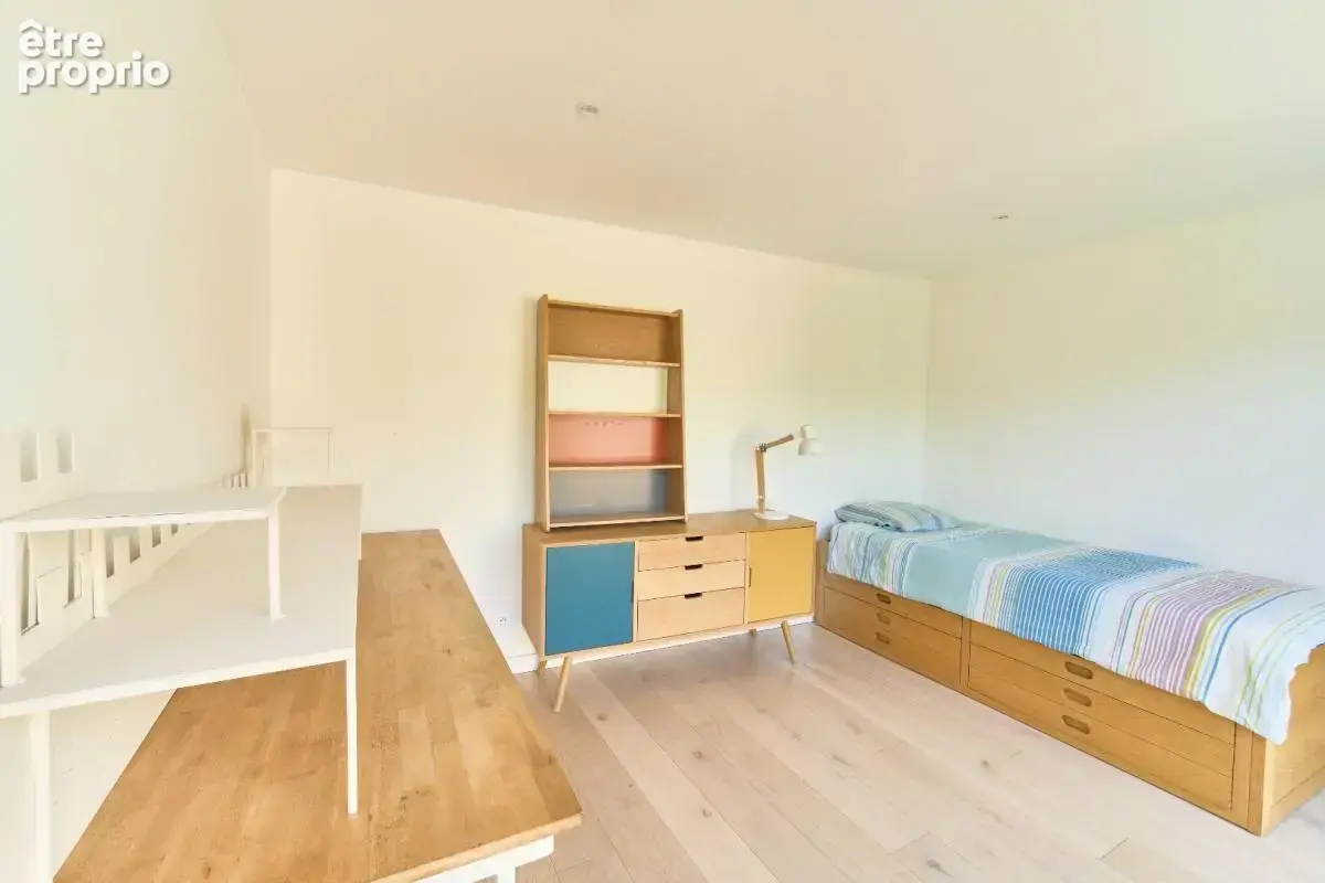 Maison 6 pièces / 200 m² / 930 000 EUR / LE PUY-SAINTE-REPARADE - photo 18