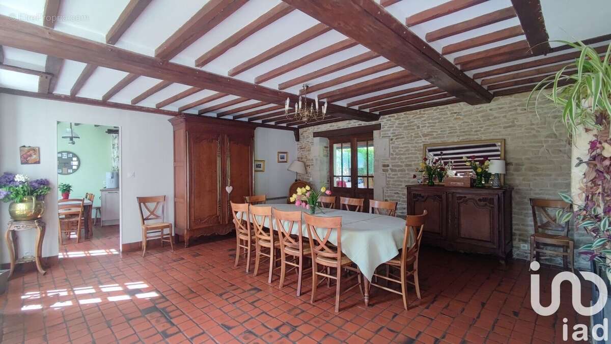 Photo 6 - Maison à MOULT