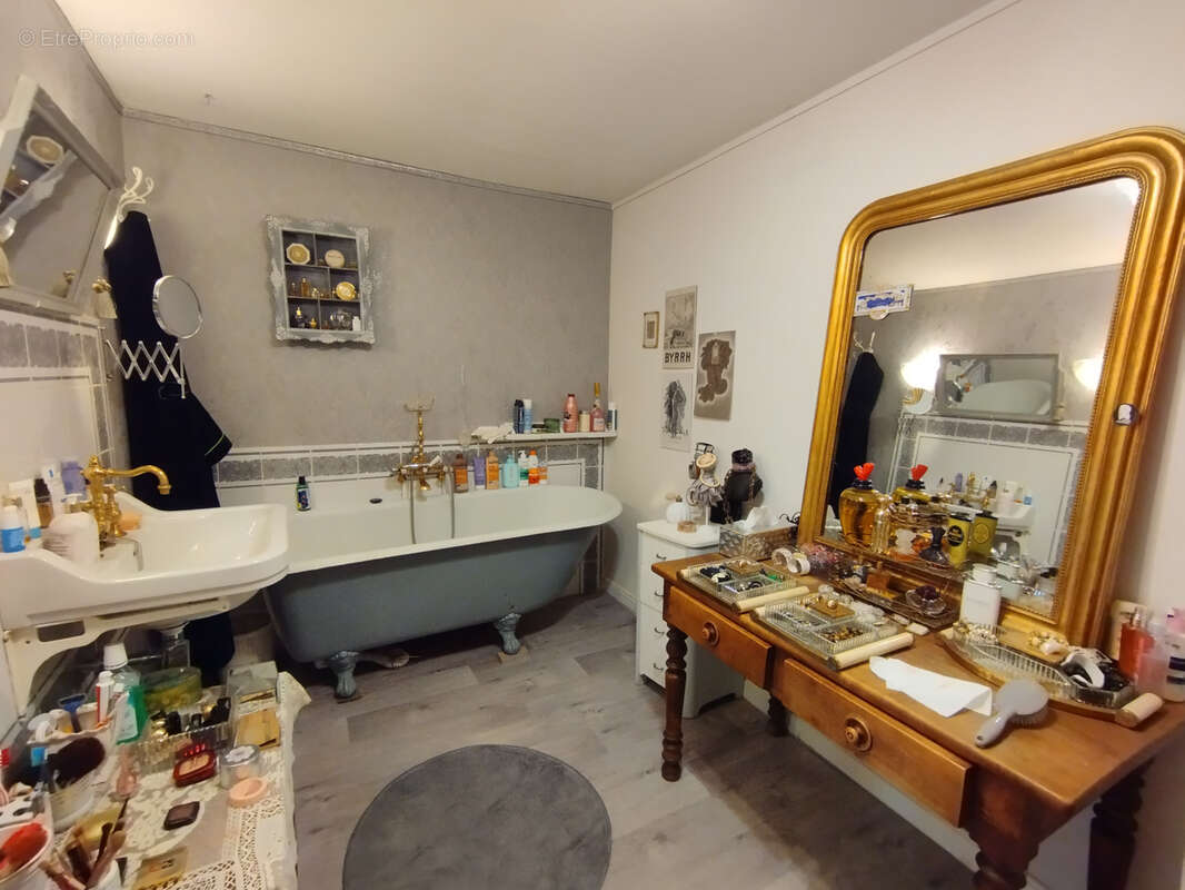 Maison à METAIRIES-SAINT-QUIRIN