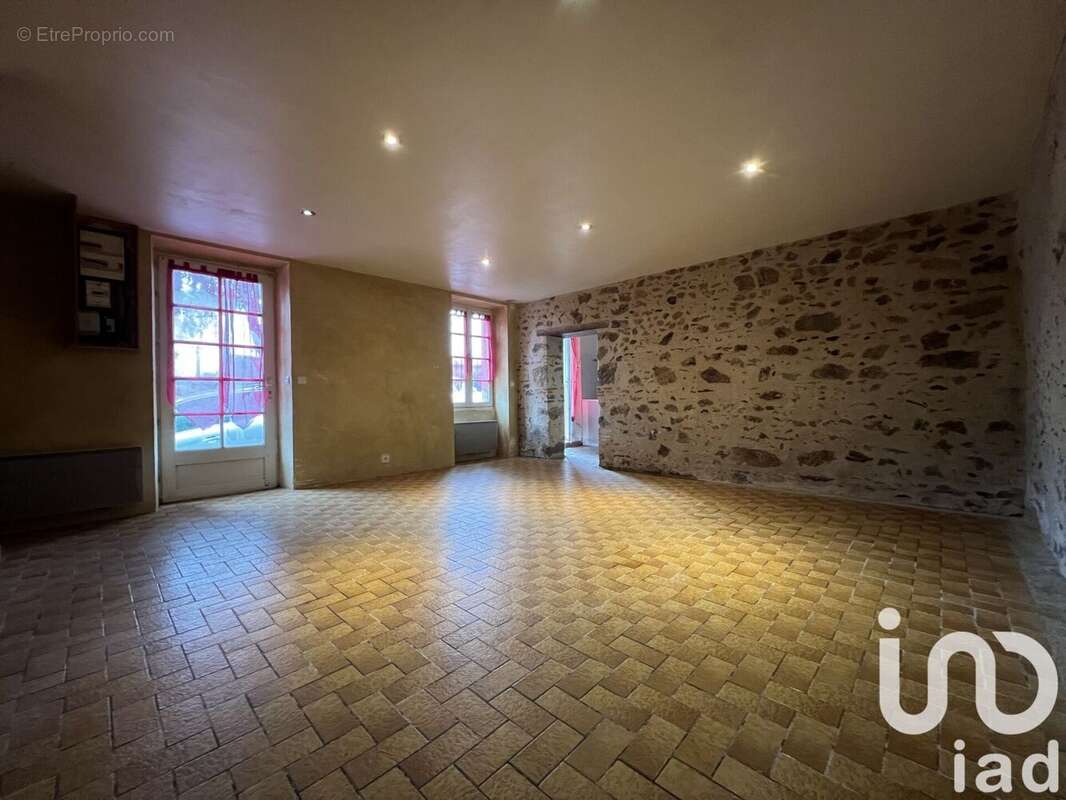 Photo 6 - Maison à MENOMBLET