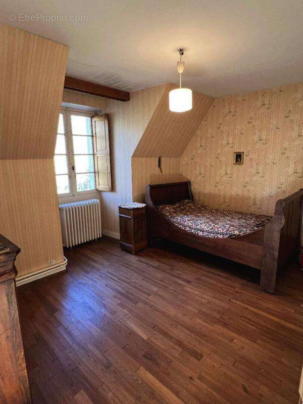 Maison à SAINT-SULPICE-D&#039;EXCIDEUIL