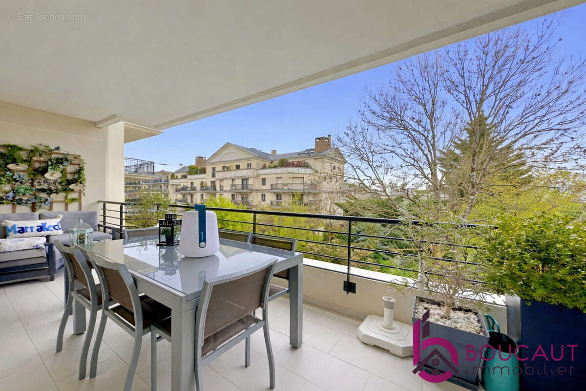 Appartement à LE PLESSIS-ROBINSON