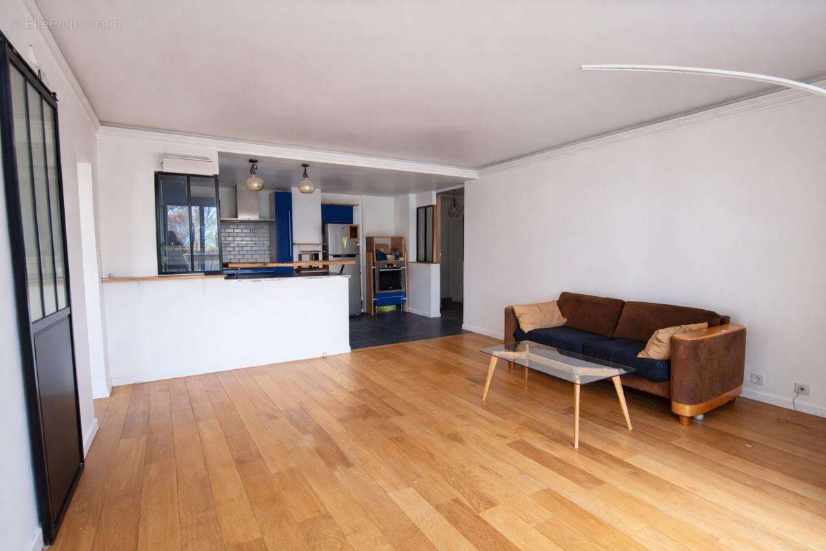 Appartement à LES ULIS