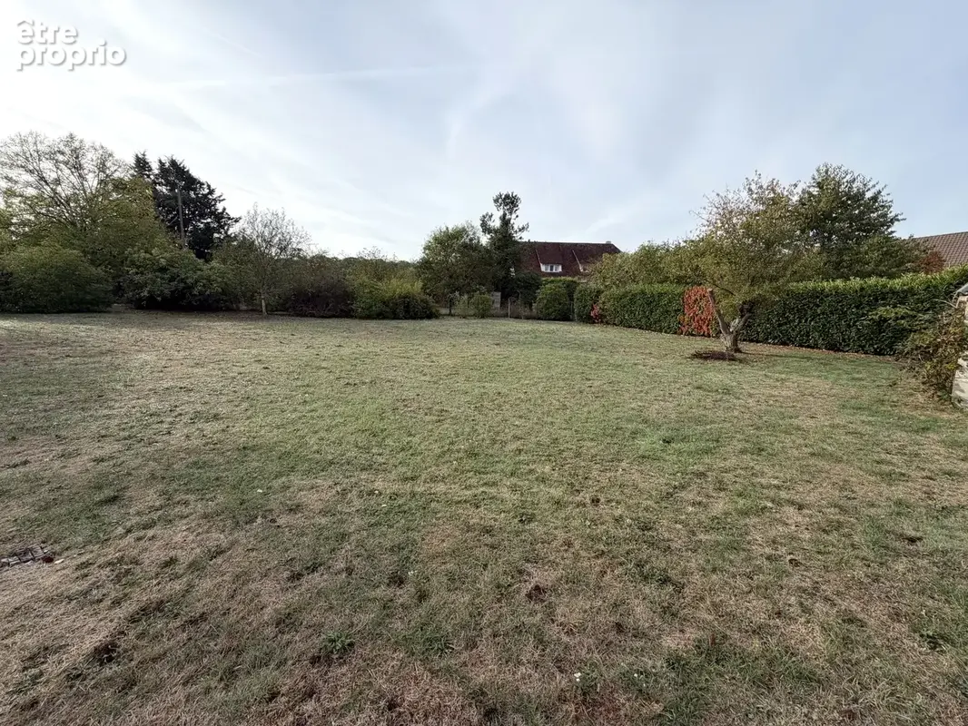 Terrain constructible à 2 pas du centre ville de Anet - photo 2