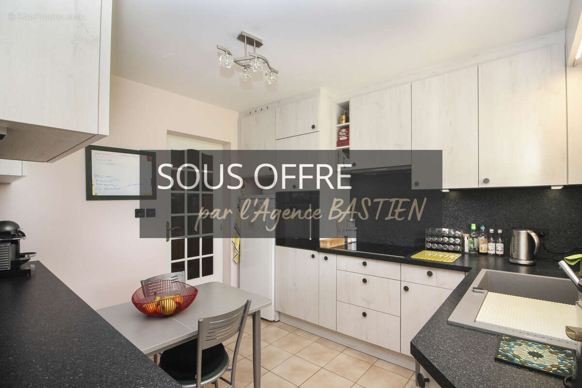 Saint-Genis-Pouilly   Villa 5 chambres sur 1 200 m2 de terrain - photo 6