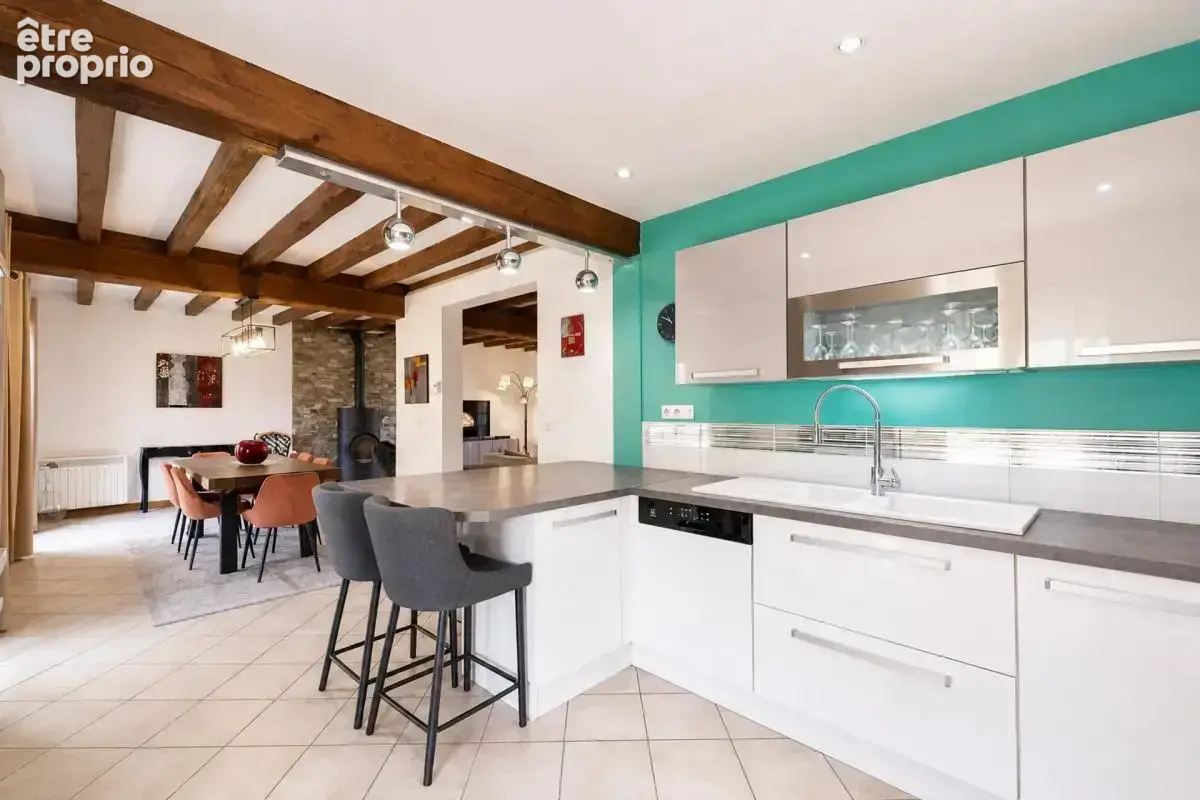 Maison de 7 pièces de 121 m² à Fontenay-Trésigny - photo 4