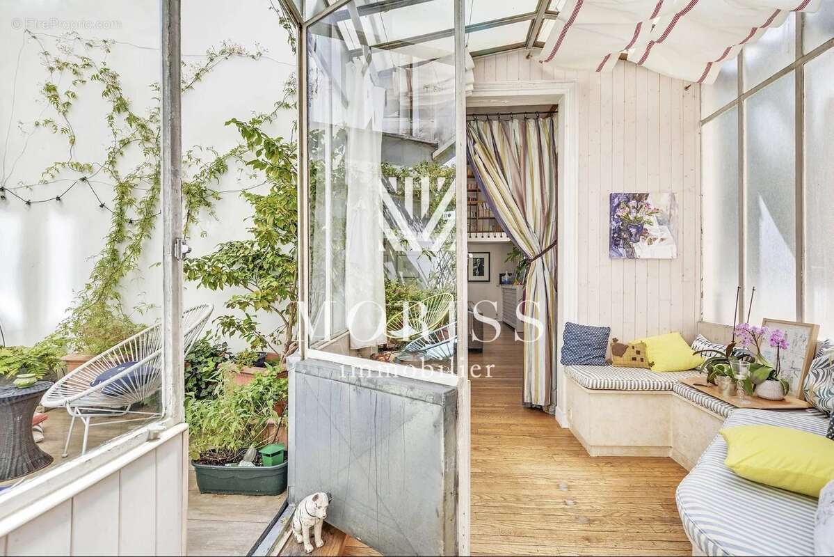 Appartement à NEUILLY-SUR-SEINE
