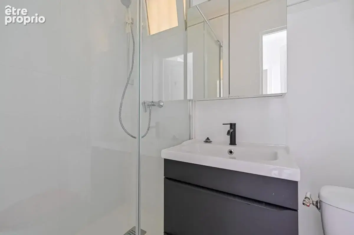 Appartement À Vendre - photo 3