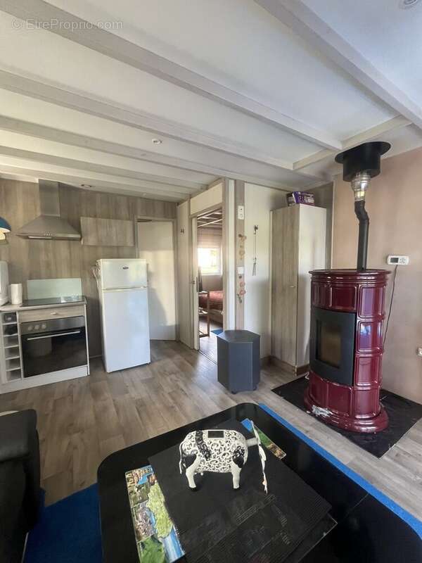 Maison à EGLISENEUVE-D&#039;ENTRAIGUES