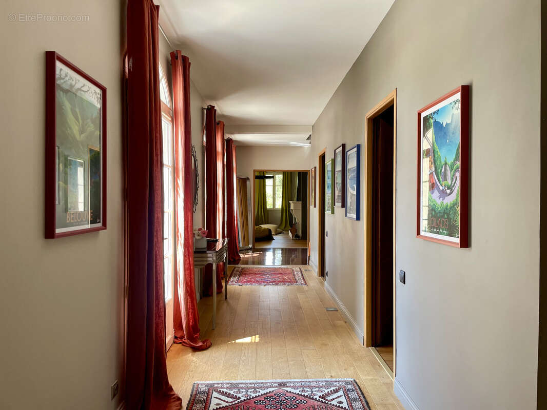 Maison à SAINT-YRIEIX-SUR-CHARENTE