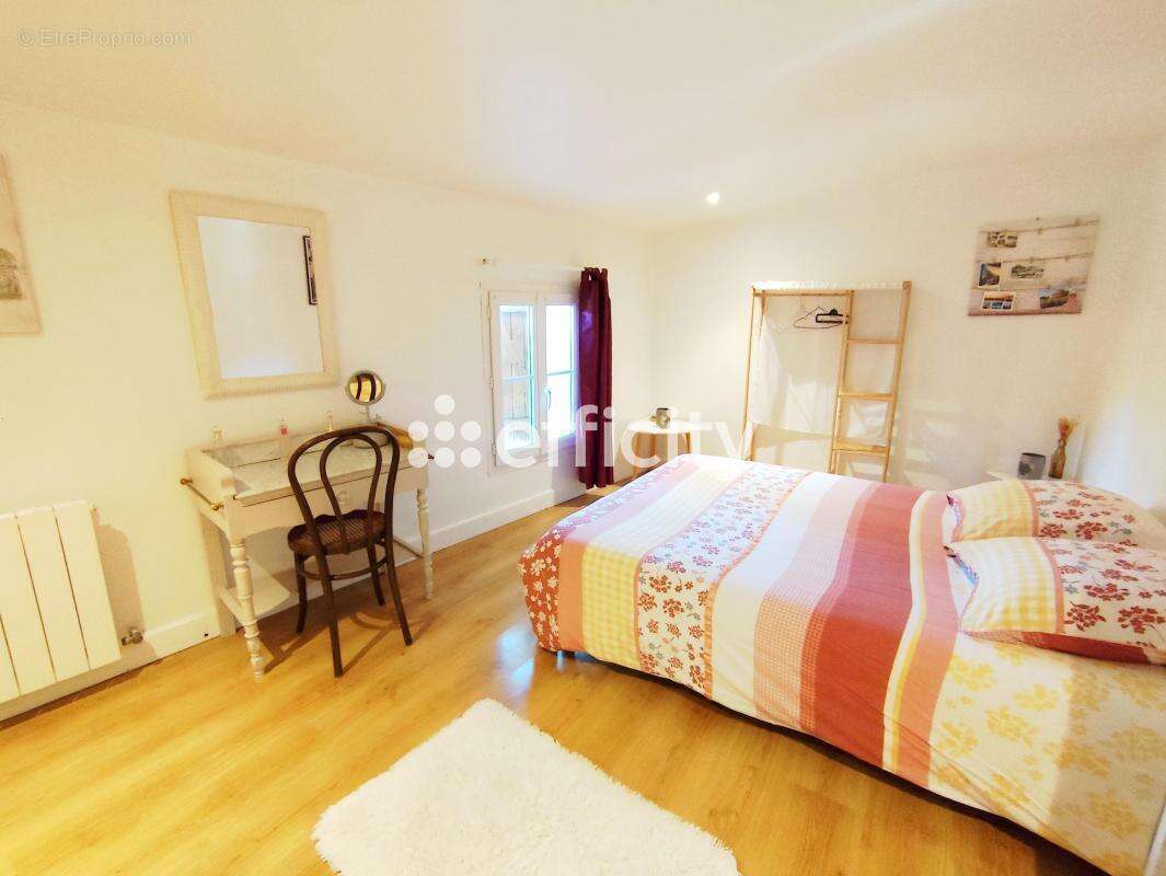 Maison 187 m² à Brizambourg  - photo 11