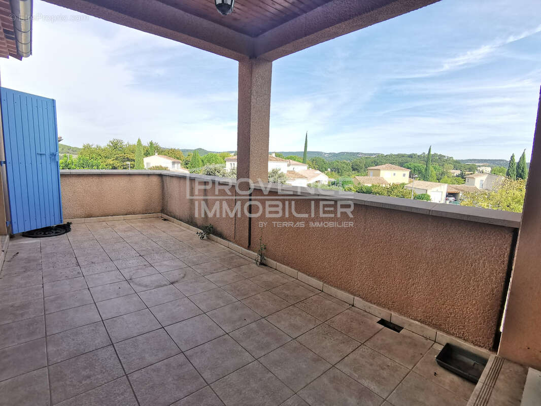 Appartement à SAINT-PAUL-TROIS-CHATEAUX