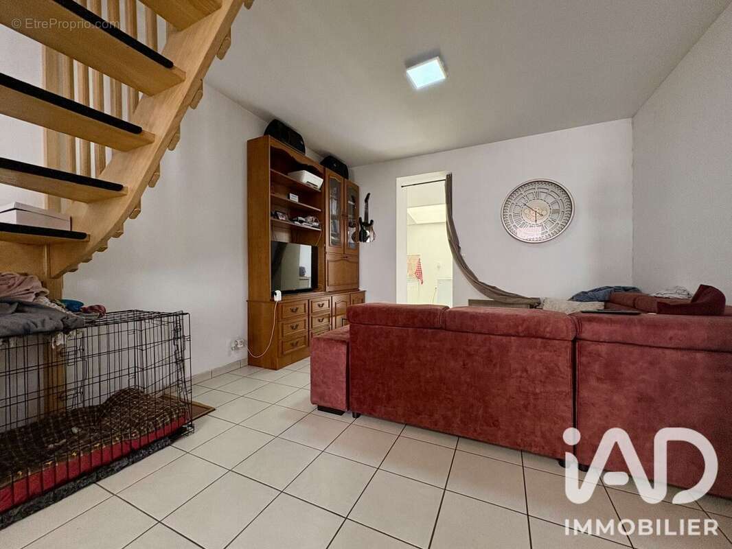 Maison 75 m² à Saint-Pol-Sur-Ternoise  - photo 2