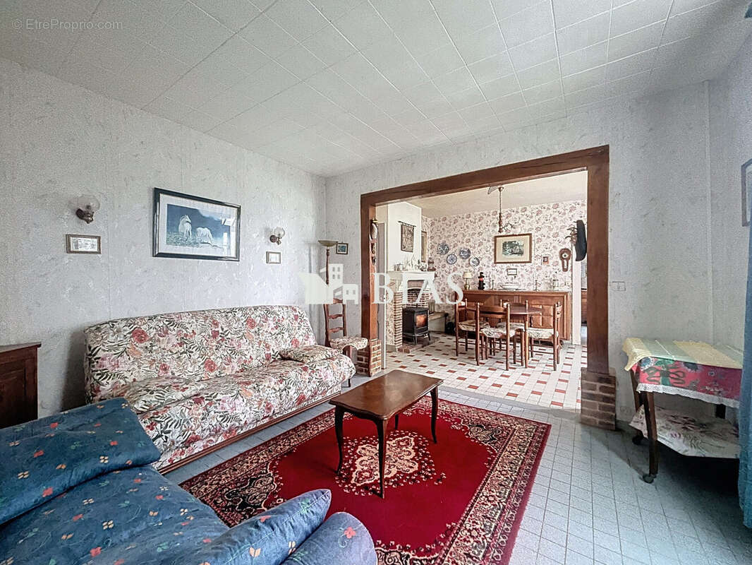 Maison à LA HAYE-LE-COMTE